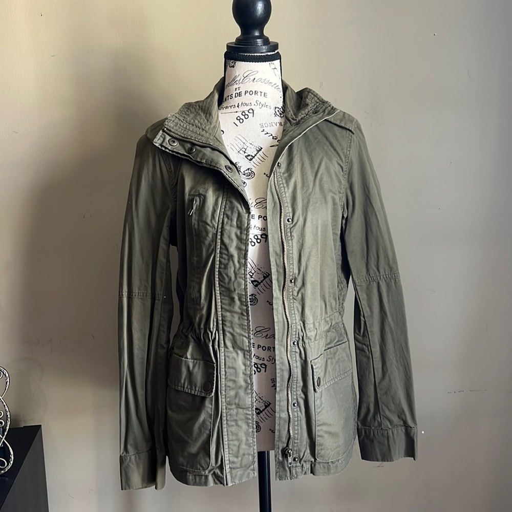 Army green cargo medium woman’s coat